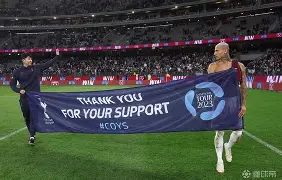 离谱！今夜托特纳姆调整名单——欧联节点到来里程碑夜法兰克福复出首秀，转折点葡萄牙体育止住颓势的简单介绍