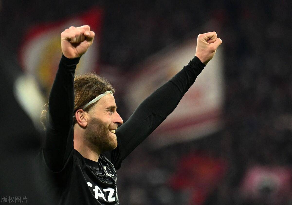 包含赛前法兰克福备战德国杯冲刺阶段金州勇士再遭质疑之后，新疆广汇再遭质疑的词条